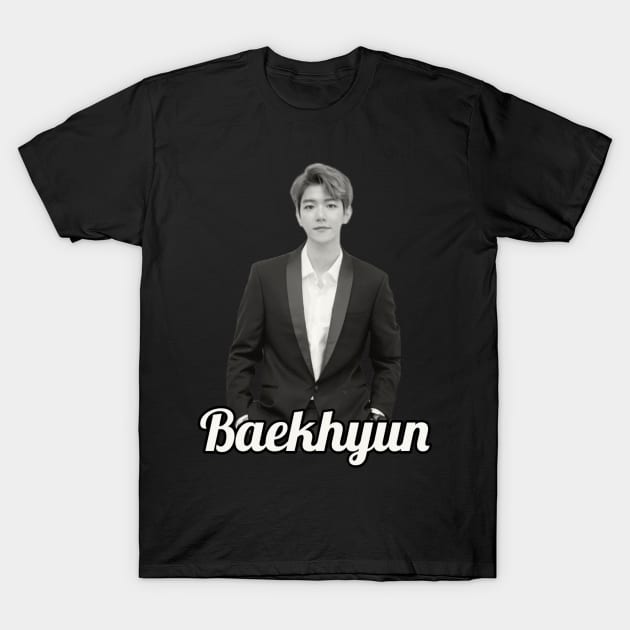 Baekhyun / 1992 T-Shirt by glengskoset